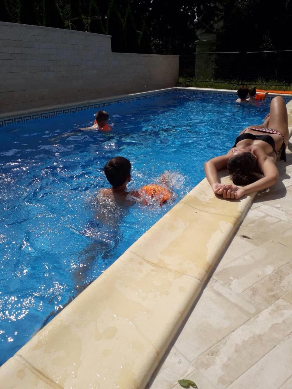 Vila Opera Vrnjačka Banja Exteriör bild